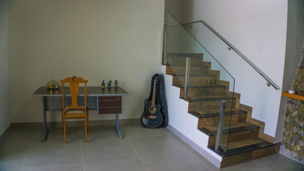 Suites Jardim Dos Lagos กาปีตอลิโอ ภายนอก รูปภาพ