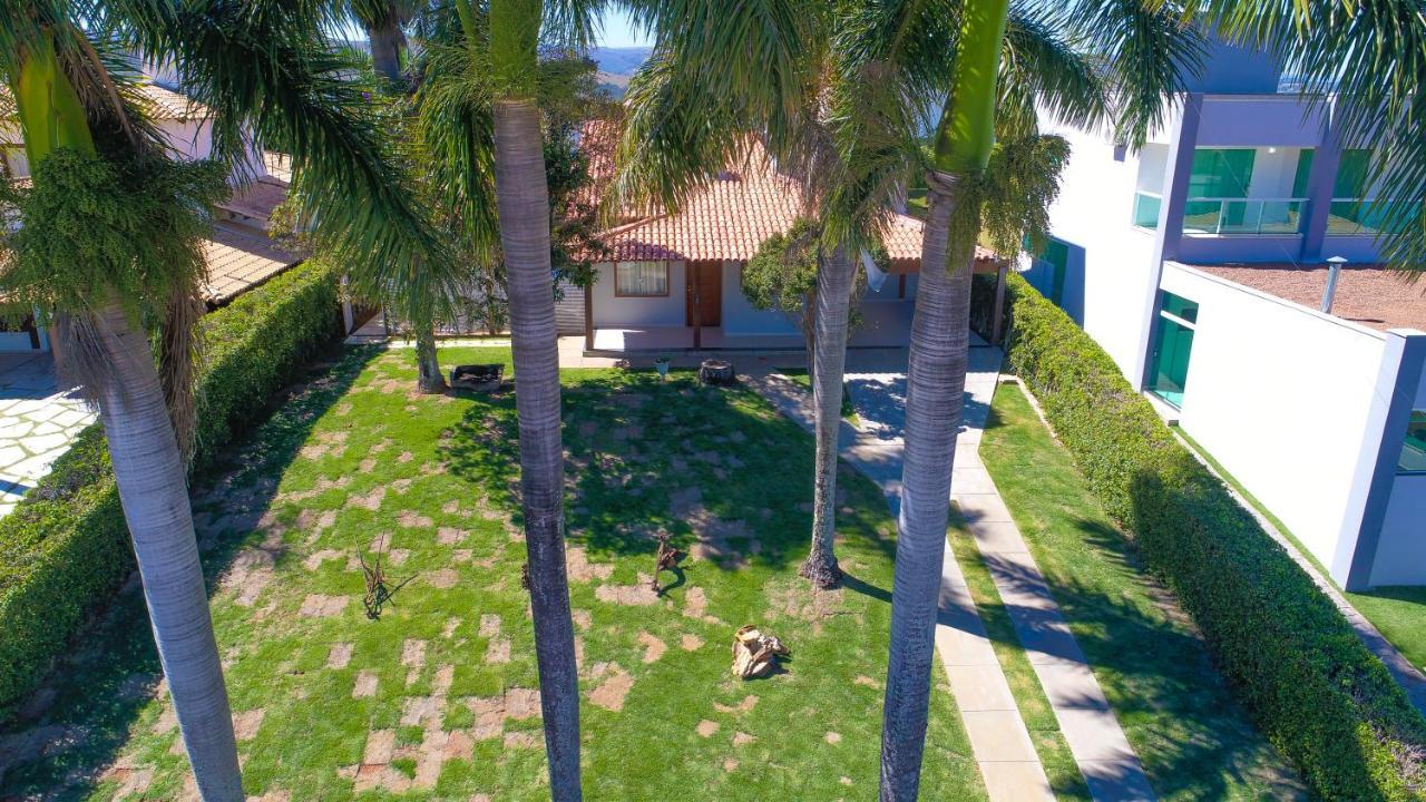 Suites Jardim Dos Lagos กาปีตอลิโอ ภายนอก รูปภาพ